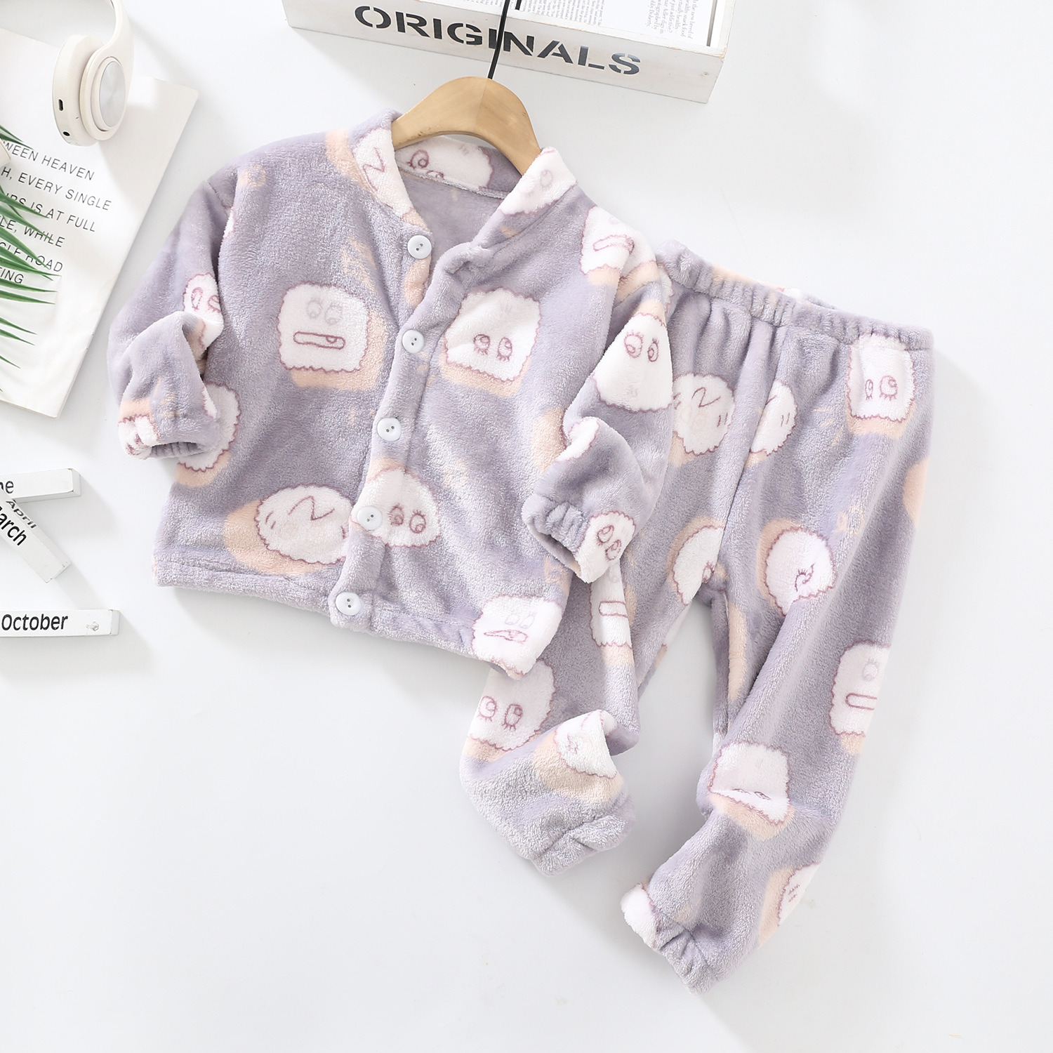 2021 Otoño e Invierno traje de pijama para niños franela niños y niñas estampado flor hebilla cardigan hogar conjunto de dos piezas primavera