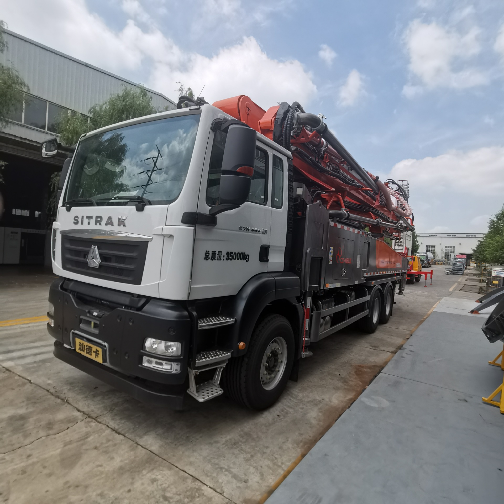 52米的泵车 科尼乐混凝土泵车 俄罗斯汽车泵concrete pump truck
