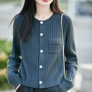 港风大坑条圆领女士纽扣开衫2025秋季新款女装长袖带兜外套