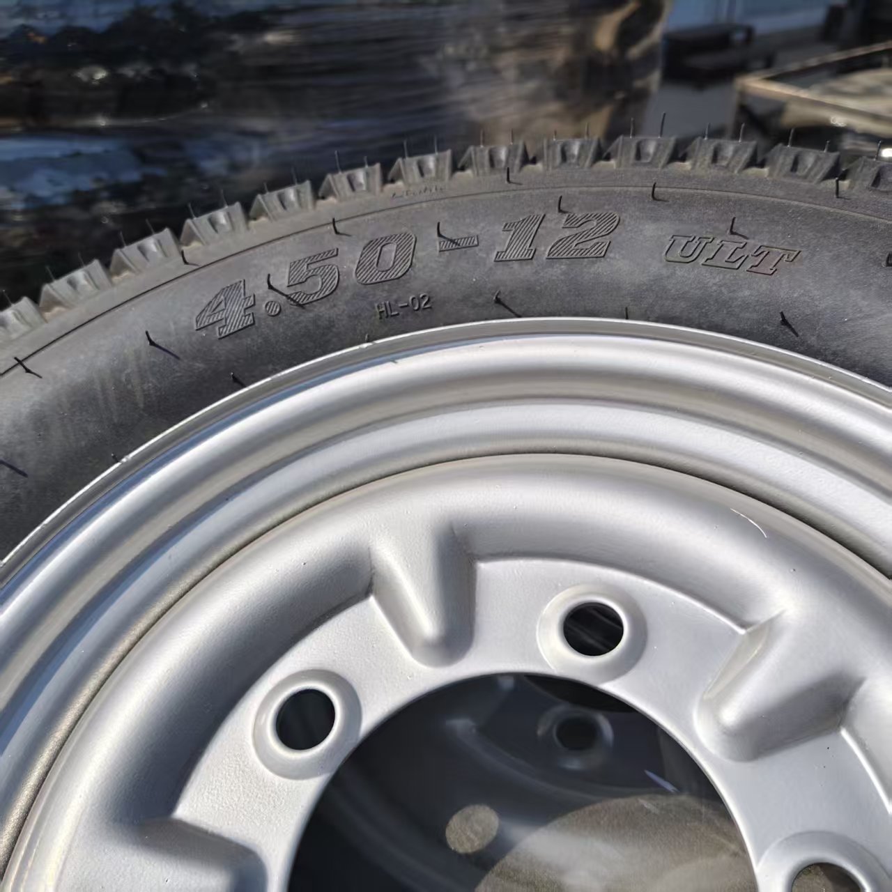 Three-Wheel Motorcycle 500-12, 450-12, 125/65-12, 500-12 Steel Wire Tires