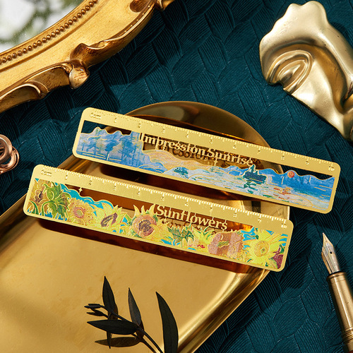 Creative and Inspirational Metal Bookmark with Traditional Chinese Style Landscape Design, Combining Functionality as a Ruler, Cultural and Creative Gift, Perfect for Teacher's Day
