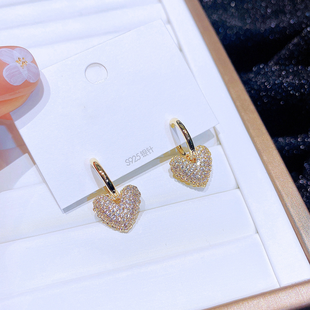 Simple Style Heart Shape Copper Drop Earrings Inlay Zircon Copper Earrings display picture 1