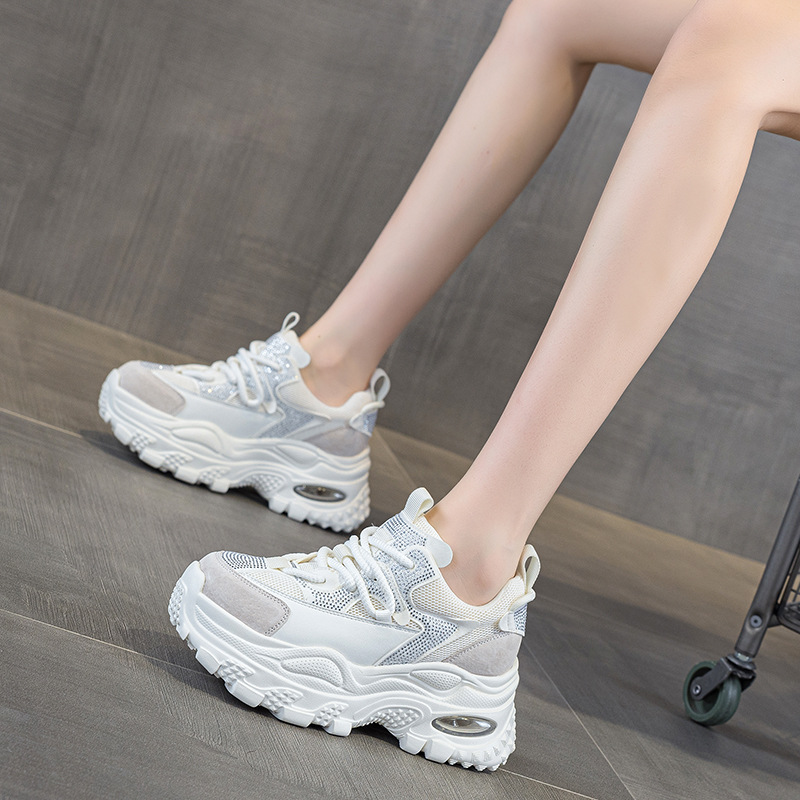 Giày sneaker nữ chunky đế dày phong cách retro, tăng chiều cao, đính đá lấp lánh — M2911 vàng, M2911 be, M2911 đỏ, M2911 xanh lá