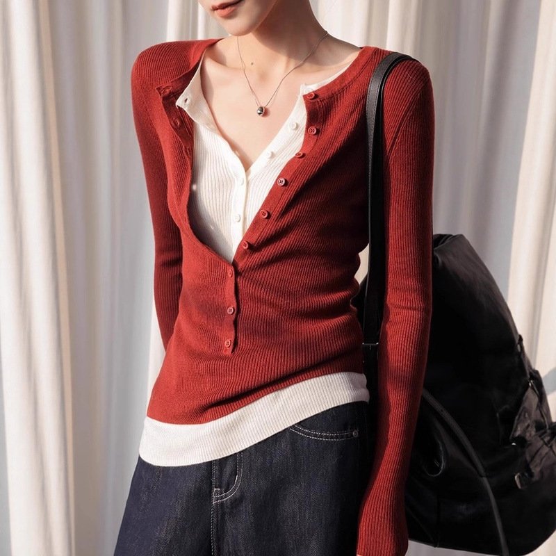Jwunique Dimple Red V Neck Long-Sleeved Fake Two-Piece Knitwear for Women 2025 Early Autumn Slimming Look Top