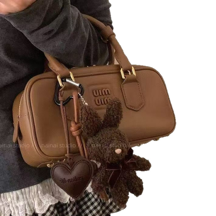 Nuevos productos Miu bolsa de viento colgante llavero de automóvil colgante espejo retrovisor regalo de mano DIY decoración de colgante