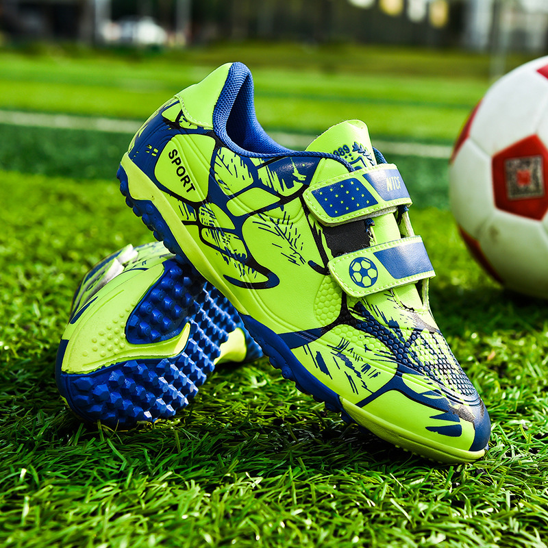 Authentic Soccer Shoes with Studs for Children Aged 6-12, New Models for Men and Women, Breathable, Non-Slip, Long Studs, Suitable for Student Competition and Training Authentic Soccer Shoes with Studs for Children Aged 6-12, New Models for Men and Women, Breathable, Non-Slip, Long Studs, Suitable for Student Competition and Training