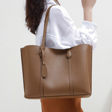 ����Ů���ļ��������������Ƥ�μ����ذ��¿�߼��а�bags���