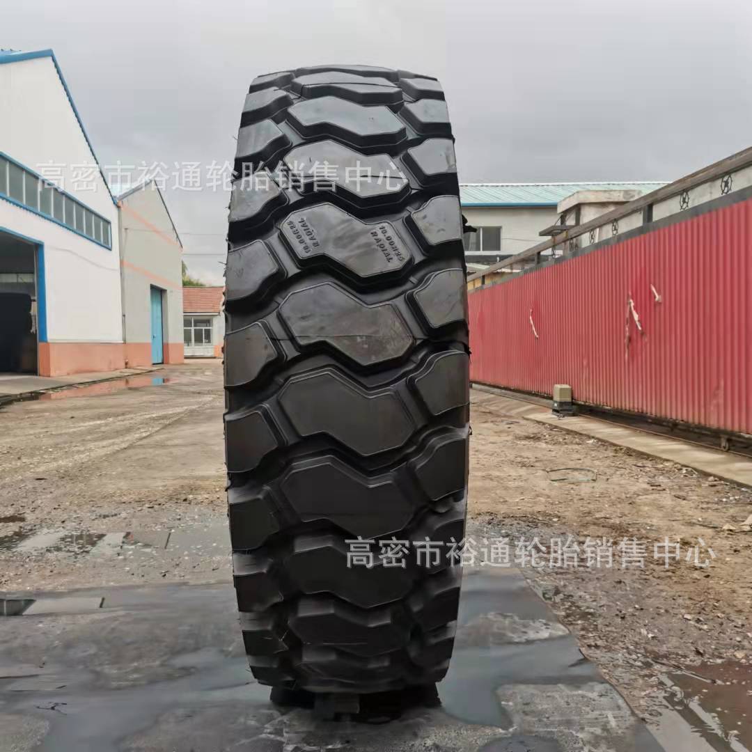 矿井矿山轮胎18.00R25 工程机械子午线轮胎16.00 1800r25 块花E4