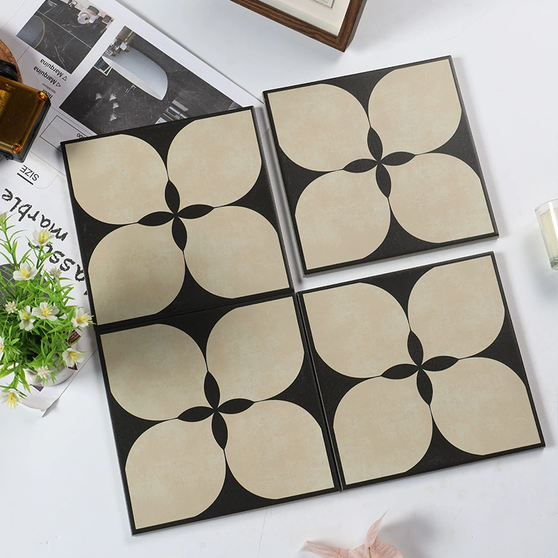 Французская ретро-черная маленькая плитка для ванной комнаты, кухонная плитка, ванная комната, балкон, кафе, ресторан, напольная плитка для проживания в семье