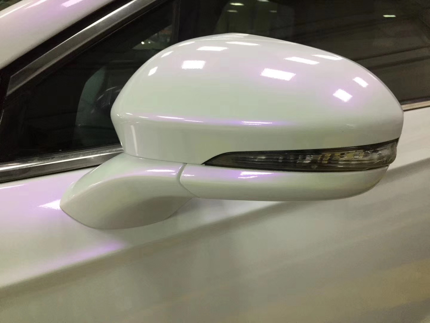 Car body color change film ceramic white chameleon bright white gradient gold red purple blue matte full car film
