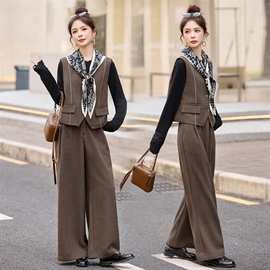 早秋穿搭高级感套装女2025新款丝巾马甲时尚气质休闲阔腿裤四件套