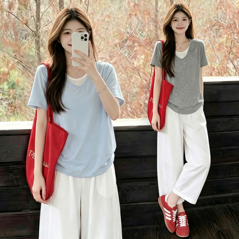 Maternity Short-Sleeve T-Shirt Set, Summer Thin Style, Layered Faux Two-Piece Top, Relaxed and Fresh, Suitable for Petite Women's Commuting Outfits Maternity Short-Sleeve T-Shirt Set, Summer Thin Style, Layered Faux Two-Piece Top, Relaxed and Fresh, Suitable for Petite Women's Commuting Outfits