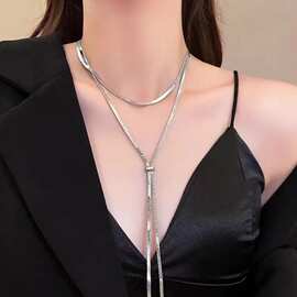 超长蛇骨链链子抽拉钛钢项链女小众轻奢设计高级感毛衣链跨境批发