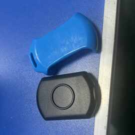1套 颜色：图片色 材质：塑料 电动门车库遥控器 适用于 D2 D5 D1