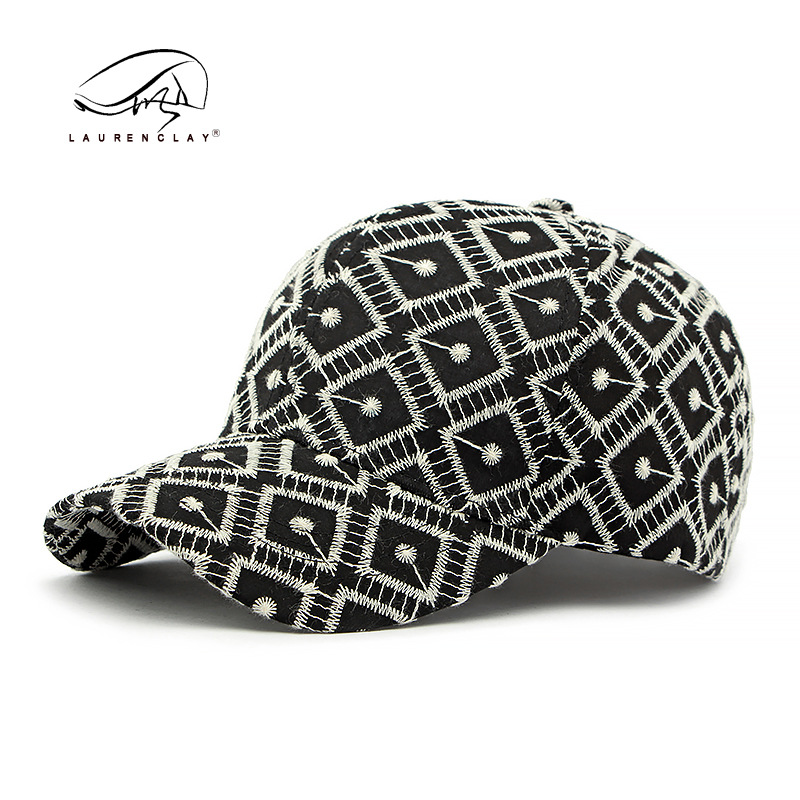 Amazon Venta caliente estilo europeo y americano bordado de cuerpo completo bordado tapa dura gorra de béisbol casual protección solar sombrilla tapa enarbolada