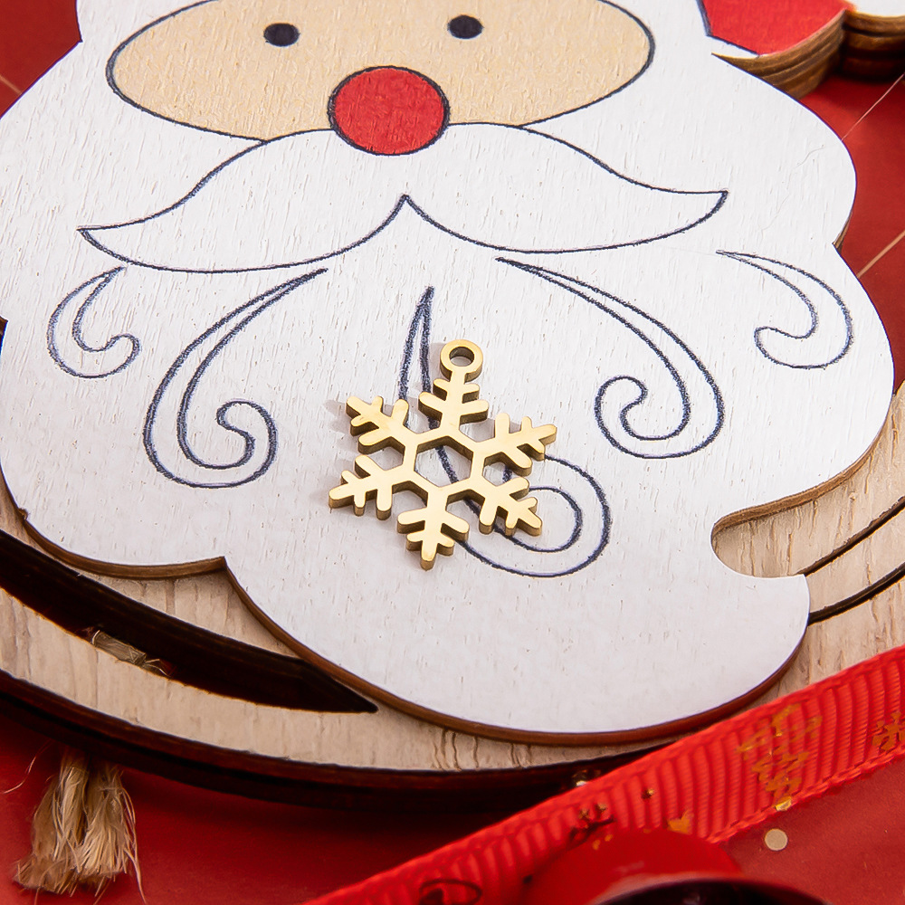 Wholesale Jewelry Cute Santa Claus Christmas Socks 304 Stainless Steel display picture 9