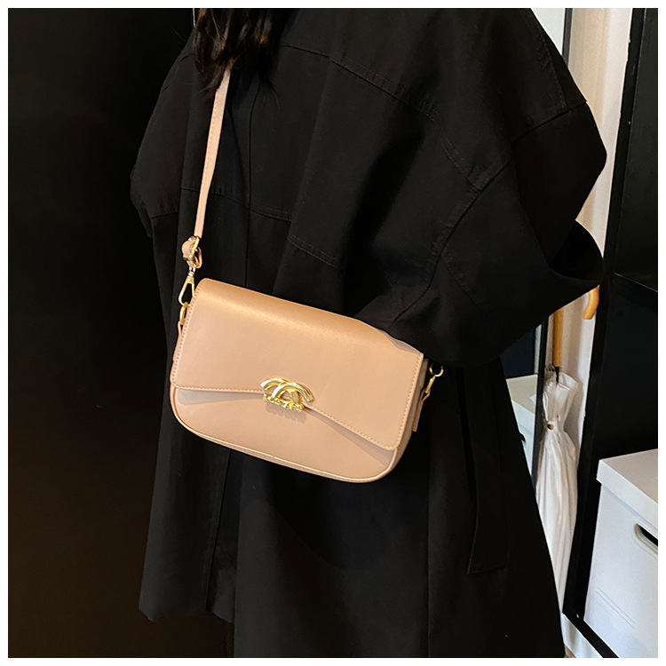 Fashionable and versatile small square bag, new autumn and winter style work and commuting bag, women's bag, simple single-shoulder bag, women's crossbody bag undefined