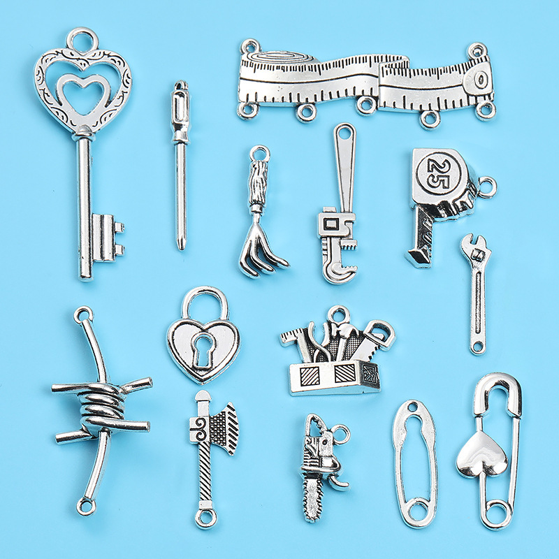 DIY Retro Zinc Alloy Jewelry Accessories Toolbox Wrench Key Pendant Factory Direct Sale A800544