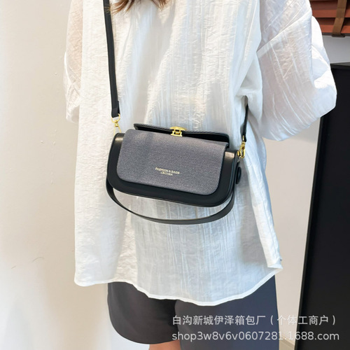 Fashion trend high-end small square shoulder crossbody bag literary simple lightweight luxury retro box bag wholesale