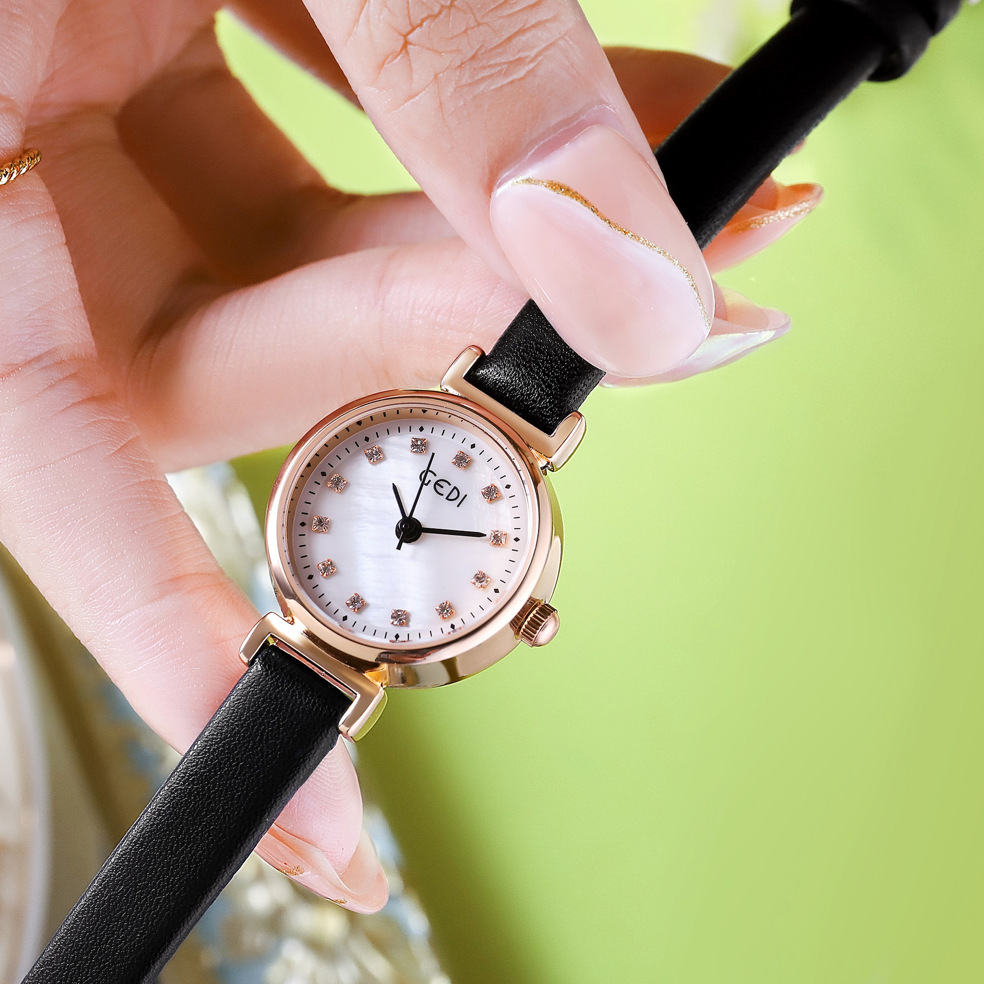 2024 New Fashionable and High End Light Luxury Small Plate with Diamonds Exquisite Explosive Product Belt Quartz Women's Watch_voghion.com