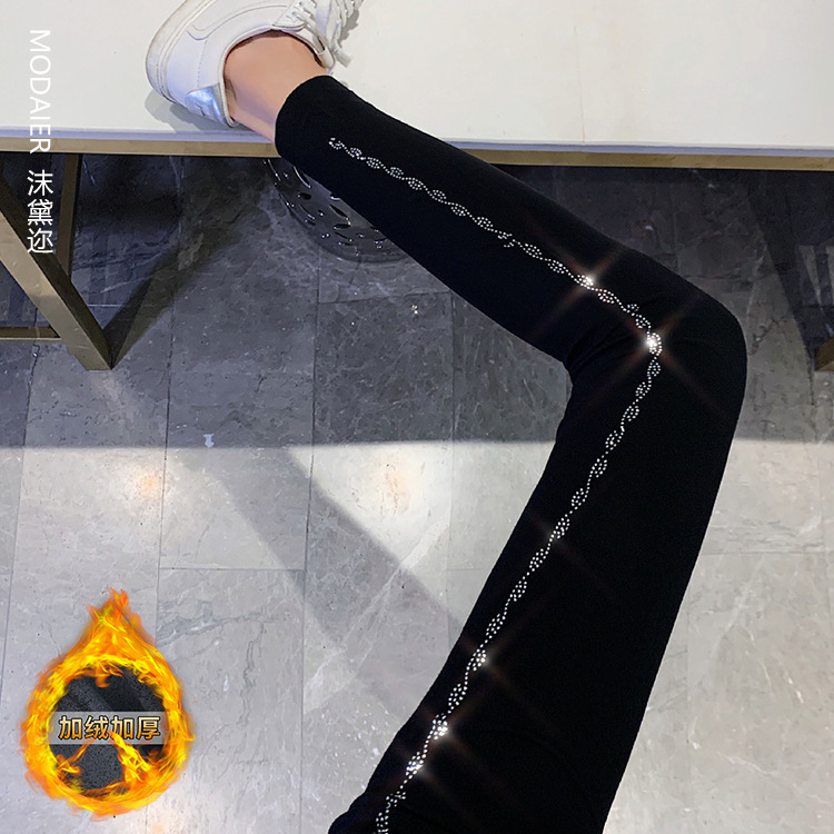 Otoño e invierno Modal ropa exterior más leggings de terciopelo pantalones de nueve puntos de gran tamaño para mujer, pantalones de pies de mujer coreanos delgados de diamantes calientes image 24