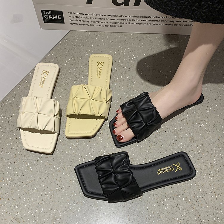 Traubenmutter mit dem gleichen Stil 2023 Sommer neue Mode rutschfeste quadratische Kopfbuchstaben flache Oberbekleidung Sandalen und Hausschuhe für Frauen_voghion.com