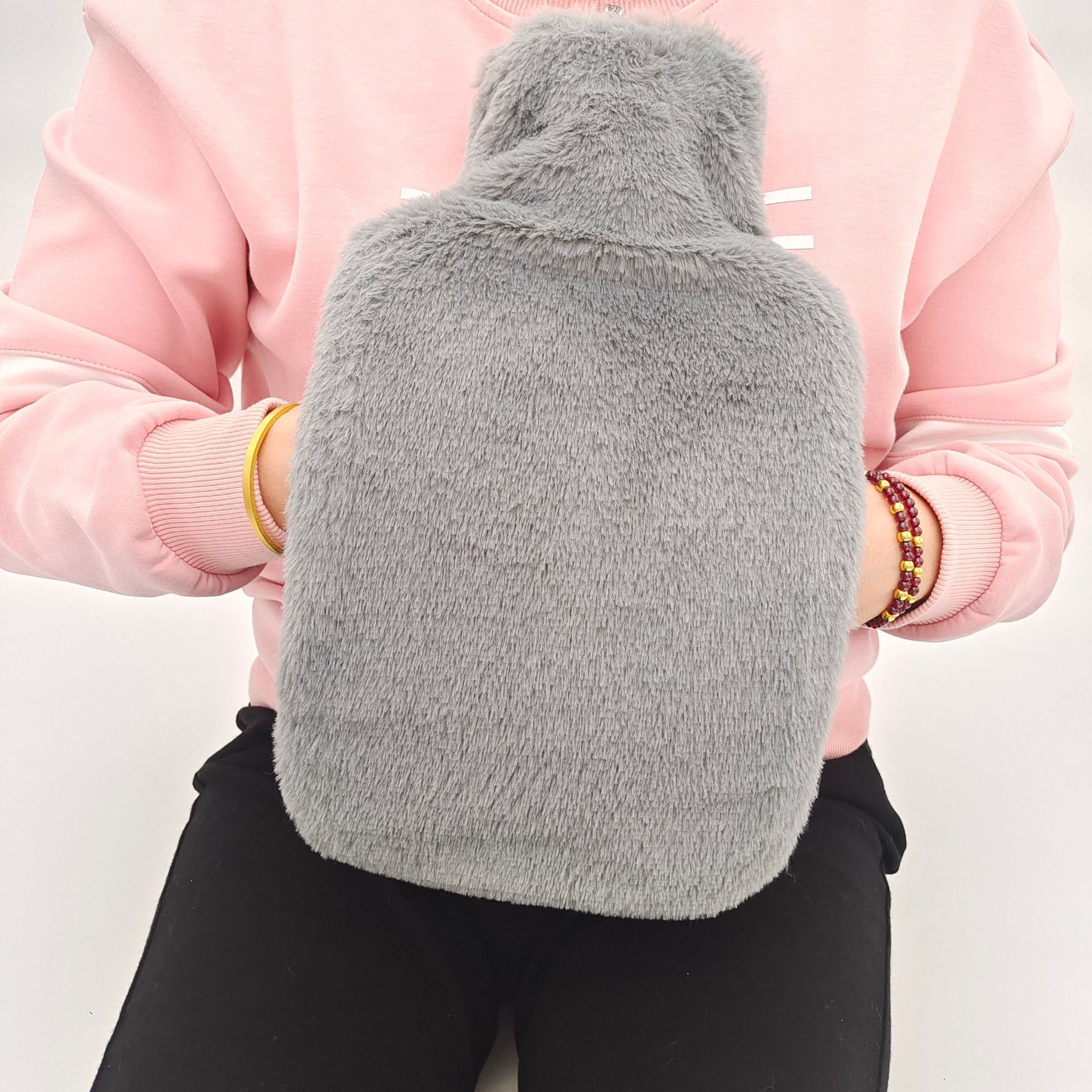 En stock lindo en forma de corazón mano más caliente bolsa de agua portátil creativo llenado de inyección de agua bolsa de agua caliente moda portátil bolso caliente al por mayor