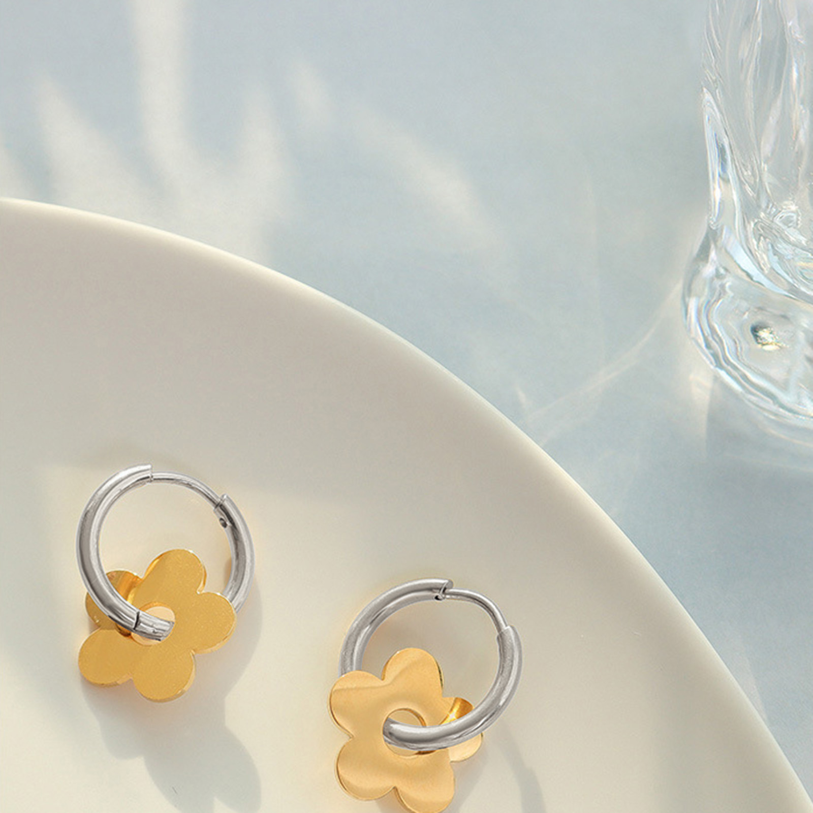 Women'S Gender 1 Pair Simple Style Flower Plating 201 Stainless Steel Stainless Steel Earrings