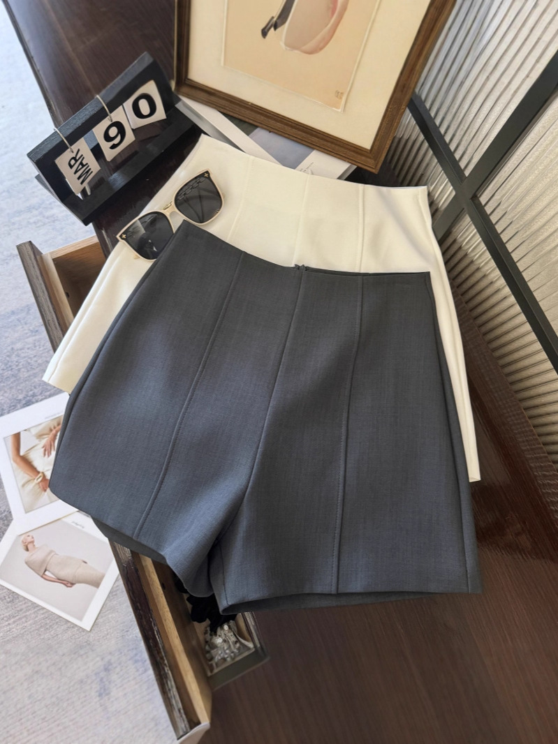 Quần short âu phục nữ cạp cao ống đứng dáng chữ A tối giản — Màu đen