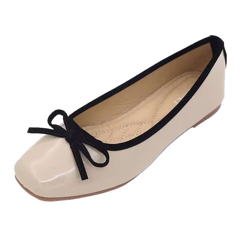 2025 Doudou Grandma Ballet Bow 新しいスクエアトゥフラットレッドシューズフレグランススタイル浅い口多用途婦人靴|undefined