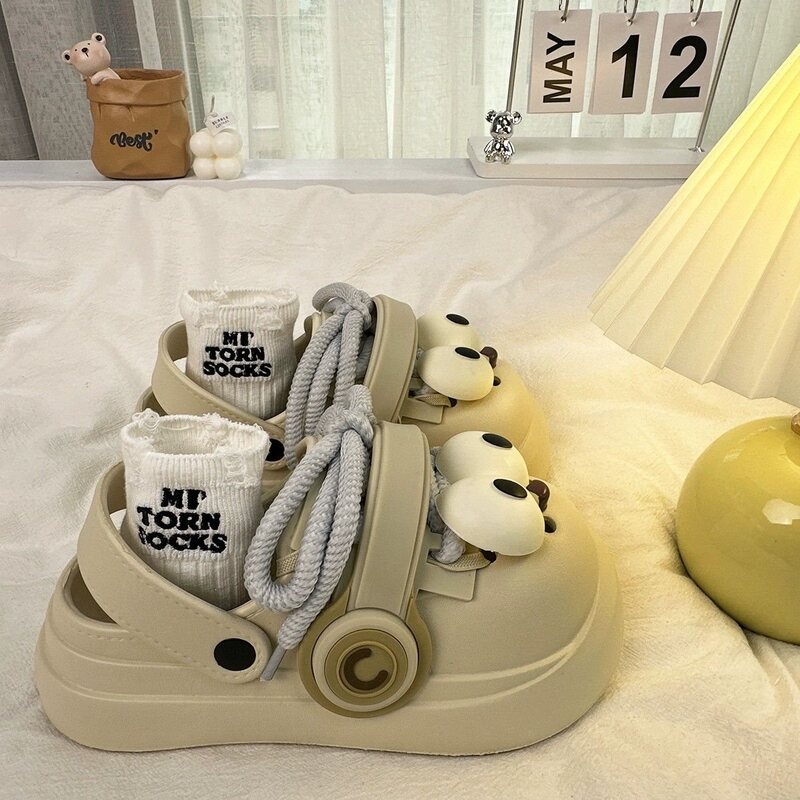 Big-Eyed Cute Slippers for Women, Summer Fashion, Height-Increasing Thick-Soled 2024 New Model, Girls' Outdoor Non-Slip Clogs