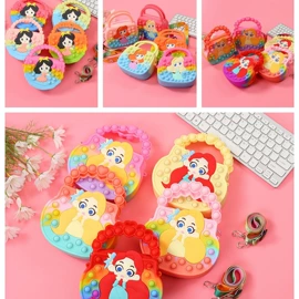 零钱包;挂饰挂件;钥匙扣及钥匙扣配件