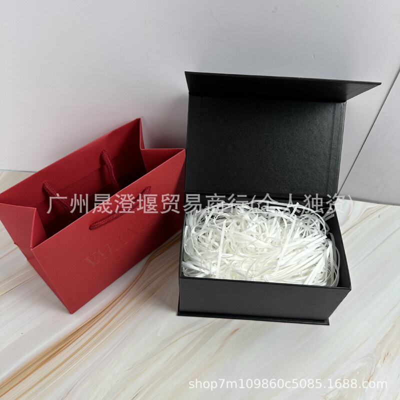 Valentino Gift Box Tote Bag Gift Box Perfume Handbag Paper Bag Packaging Box Holiday Gift Bag Valentino Gift Box Tote Bag Gift Box Perfume Handbag Paper Bag Packaging Box Holiday Gift Bag
