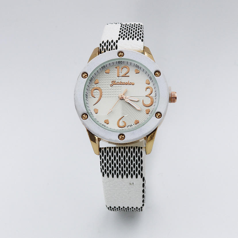 48g Weight Tempered Glass Mirror Material Pu Strap Material Watch Classification Pointer Display Type Buckle Buckle Style Round Dial Shape Holiday, Daily Occasion Quartz Movement Heart Shape, Solid Color Pattern Women's Gender Casual Style Casual Heart Shape Solid Color Buckle Quartz Women's Watches 4