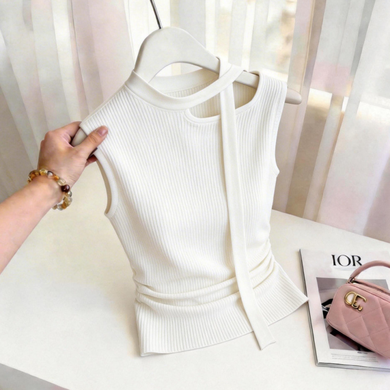 2026 Summer New Style Knitted Vest with Fluttering Collar for Women, Unique and Beautiful Blouse with Niche Style and Slimming Effect 2026 Summer New Style Knitted Vest with Fluttering Collar for Women, Unique and Beautiful Blouse with Niche Style and Slimming Effect