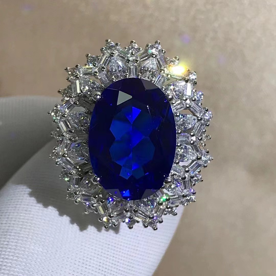 Corte oval anillo de zafiro artificial 8 quilates azul real principal piedra S925 plata con incrustaciones transfronterizas Venta caliente