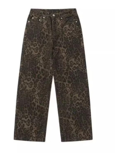 Vintage American-style leopard-print jeans for women: trendy, niche wide-leg straight-cut pants with a relaxed, flowy silhouette—perfect for summer casual wear.