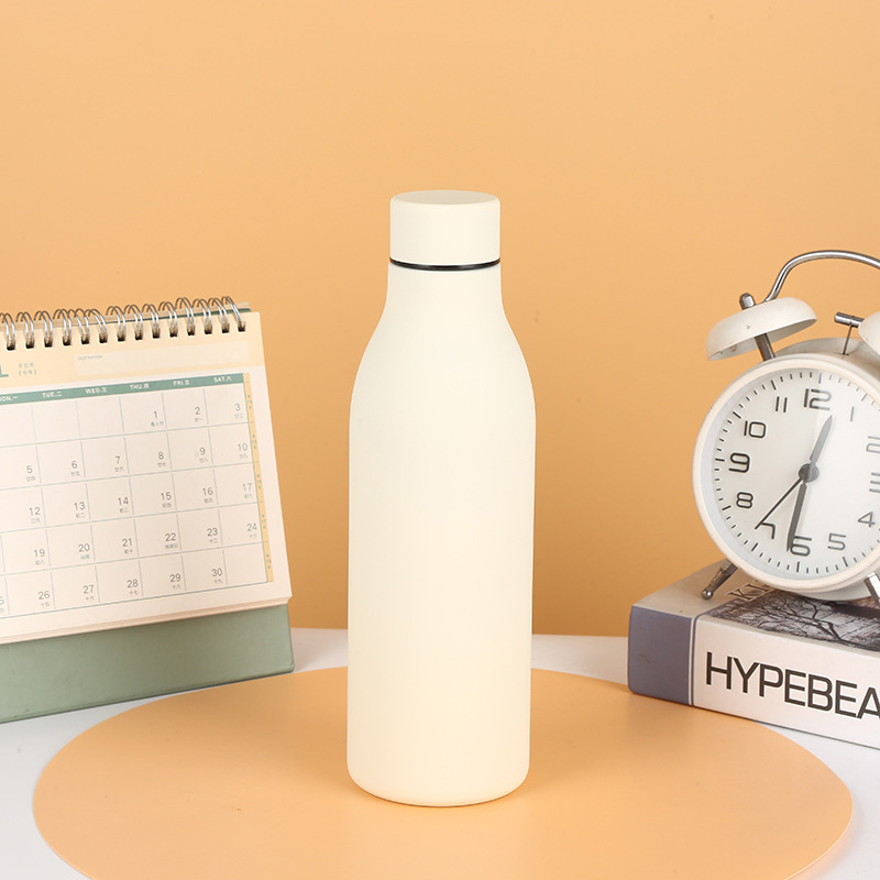 Dentro y afuera 304 taza de aislamiento de acero inoxidable botella de cola especial taza de agua deportiva al aire libre botella de acero inoxidable