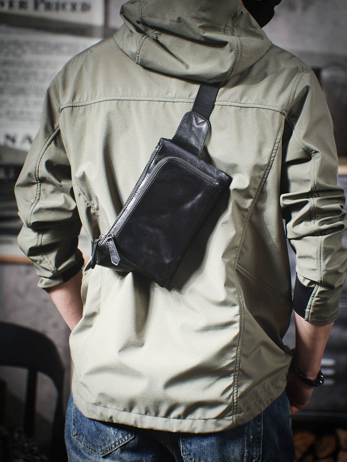 トップ層牛革男性胸バッグ携帯バッグ本革手作り機関車シングル肩斜めショルダーバッグカジュアルレトロ