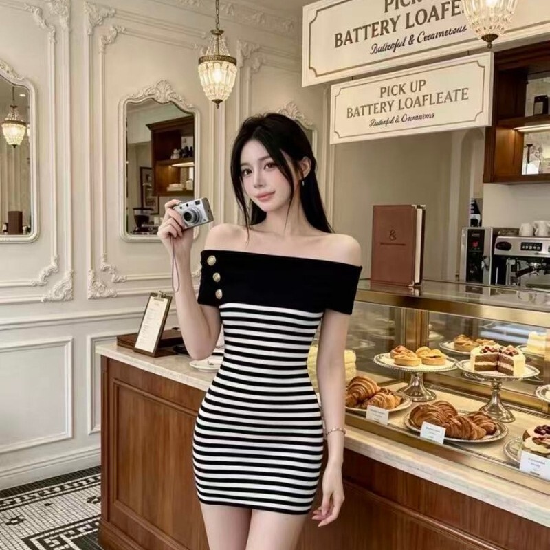 Chen Yiding Helee Sexy Off-Shoulder One-Shoulder Buttoned Striped Knit Dress Pure Desire Hot Girl Bodycon Mini Dress