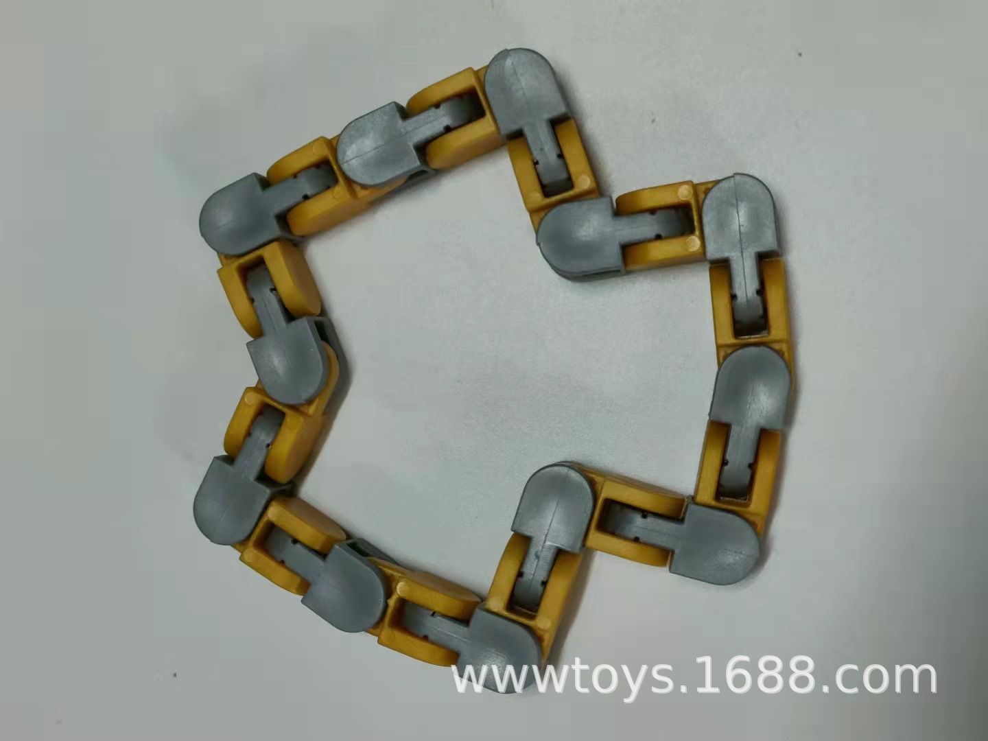 mmexport1633793764640