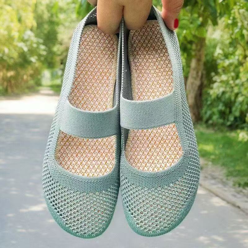 Fashionable breathable Beijing cloth slippers made of mesh