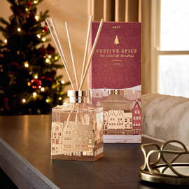 英国NEXT圣诞无火藤条香薰挥发液节日气氛高级感礼物盒摆件装饰品