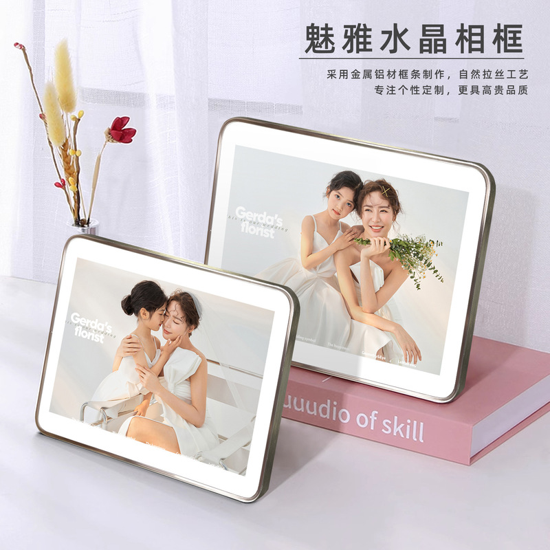Crystal Photo Frame Aluminum Alloy Stand Tabletop Photo Printing Frame Family Portrait Can Be Enlarged and Hung on the Wall of Any Size