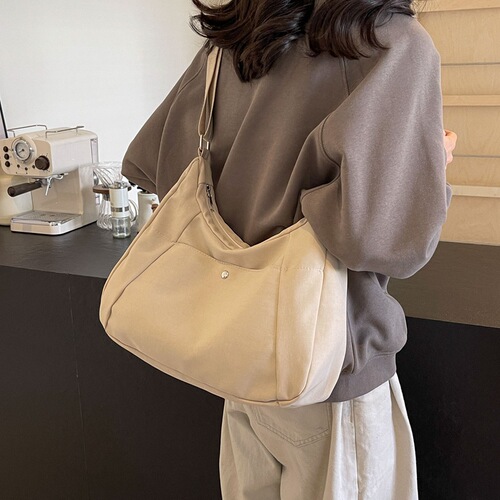 Leisure Large Backpack for Women 2025 Fashion Classy Crossbody Bag Spring Shoulder Bag Large Capacity Fabric Bag