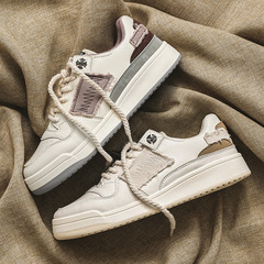 2024 New Men's Shoes Spring Men's Casual Flat Shoes High-end Design Minority Design Sports White Sneakers 