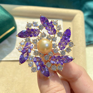 [DIY accessories] elegant purple horse eye zircon Garland brooch female pin Pearl beeswax Jade corsage Holder