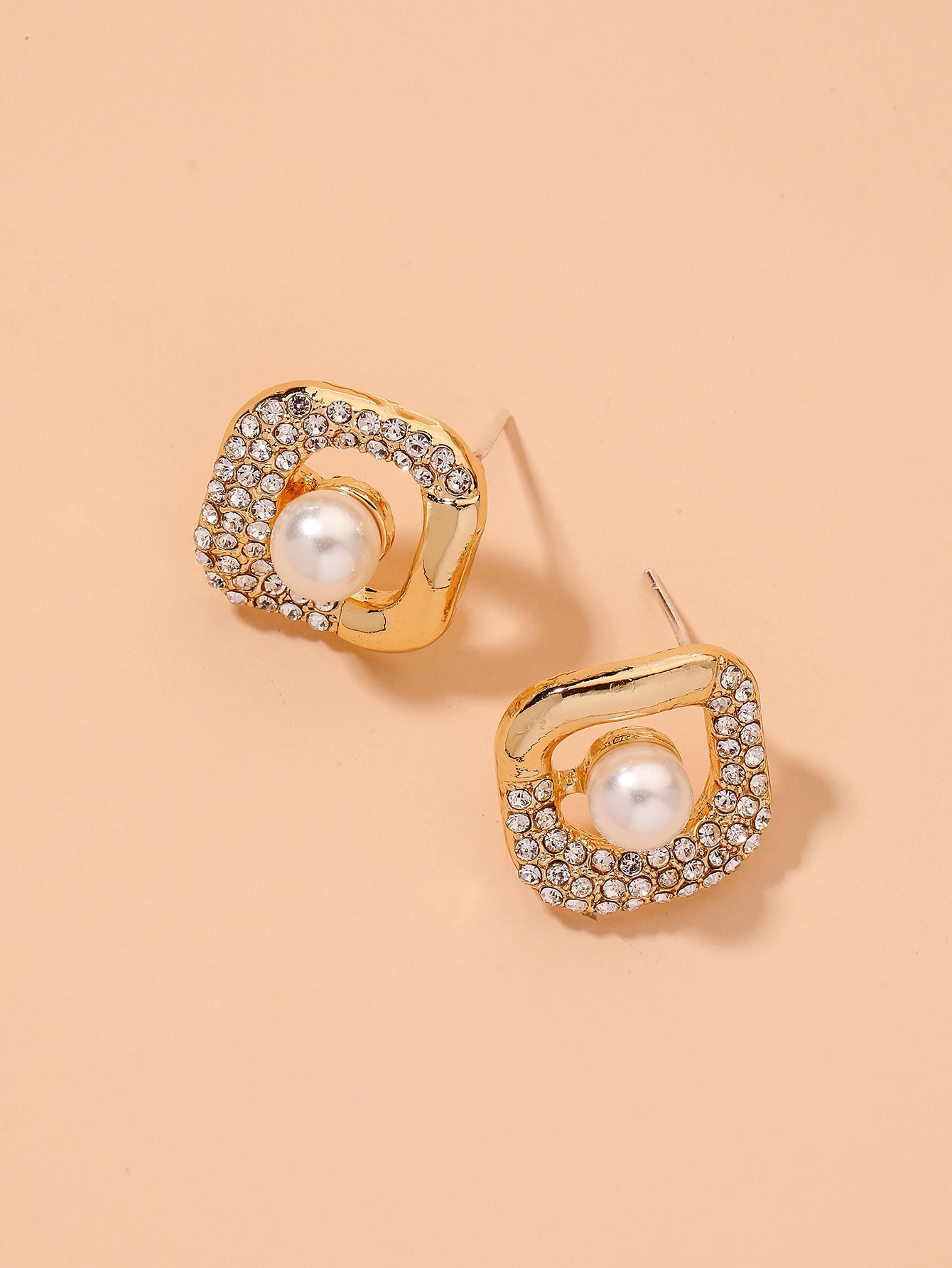 Fashion Diamond-studded Square Earrings display picture 6