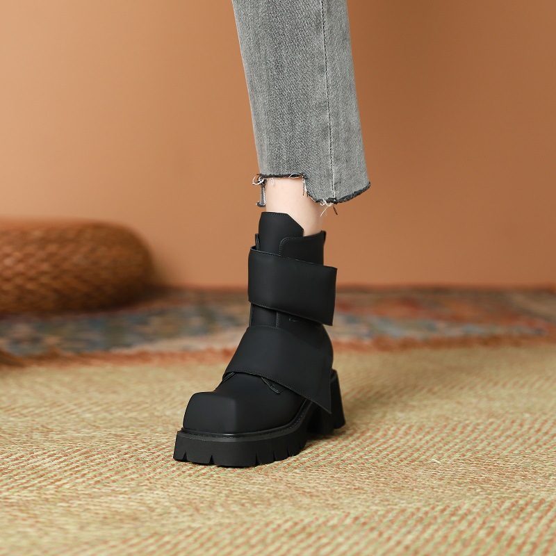 2025 New Black Short Boots Autumn Womens British Square Toe