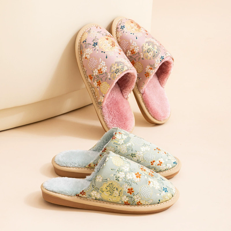 Хлопковые тапочки для женщин на осень и зиму, домашние домашние тапочки на флисовой подкладке с теплотехнической и нескользящей нижней вышивкой, прямые продажи с фабрики, дропшиппинг